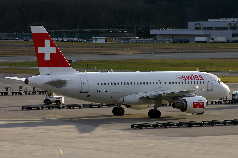 HB-IPX, Swiss, A319