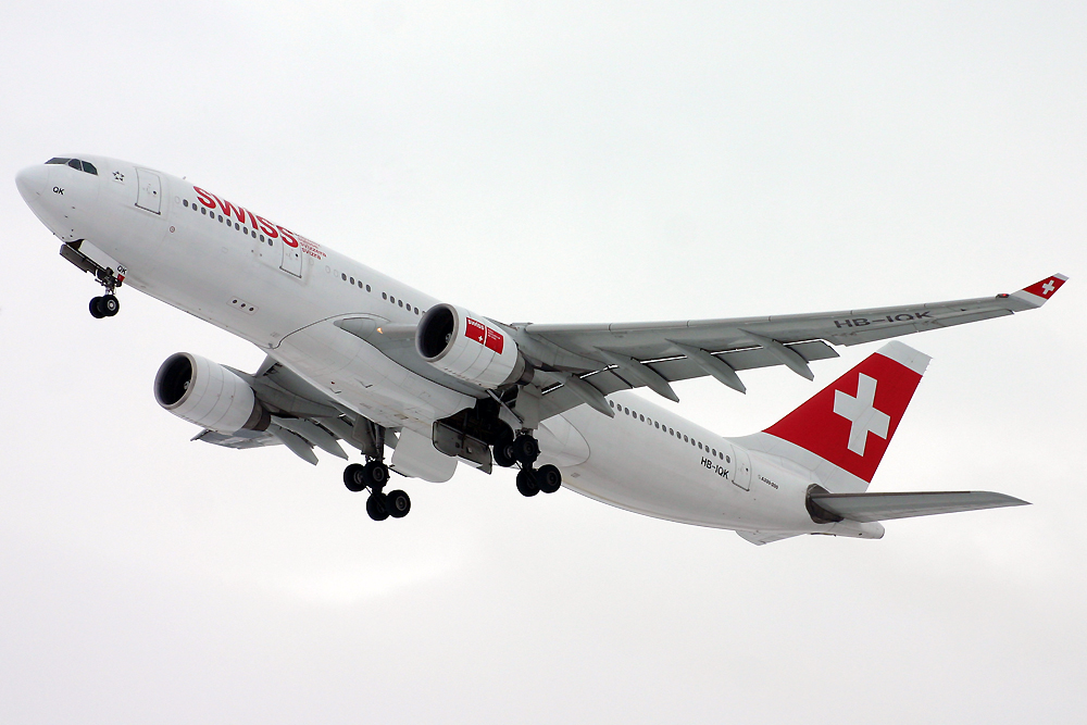 HB-IQK, Swiss, A330-200