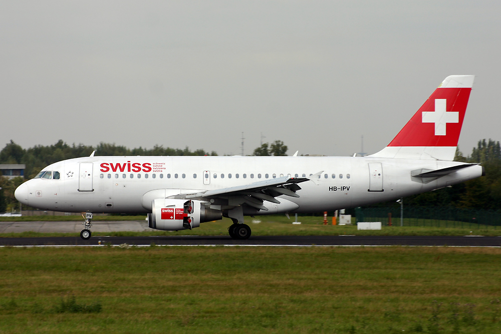 HB-IPV, Swiss, A319