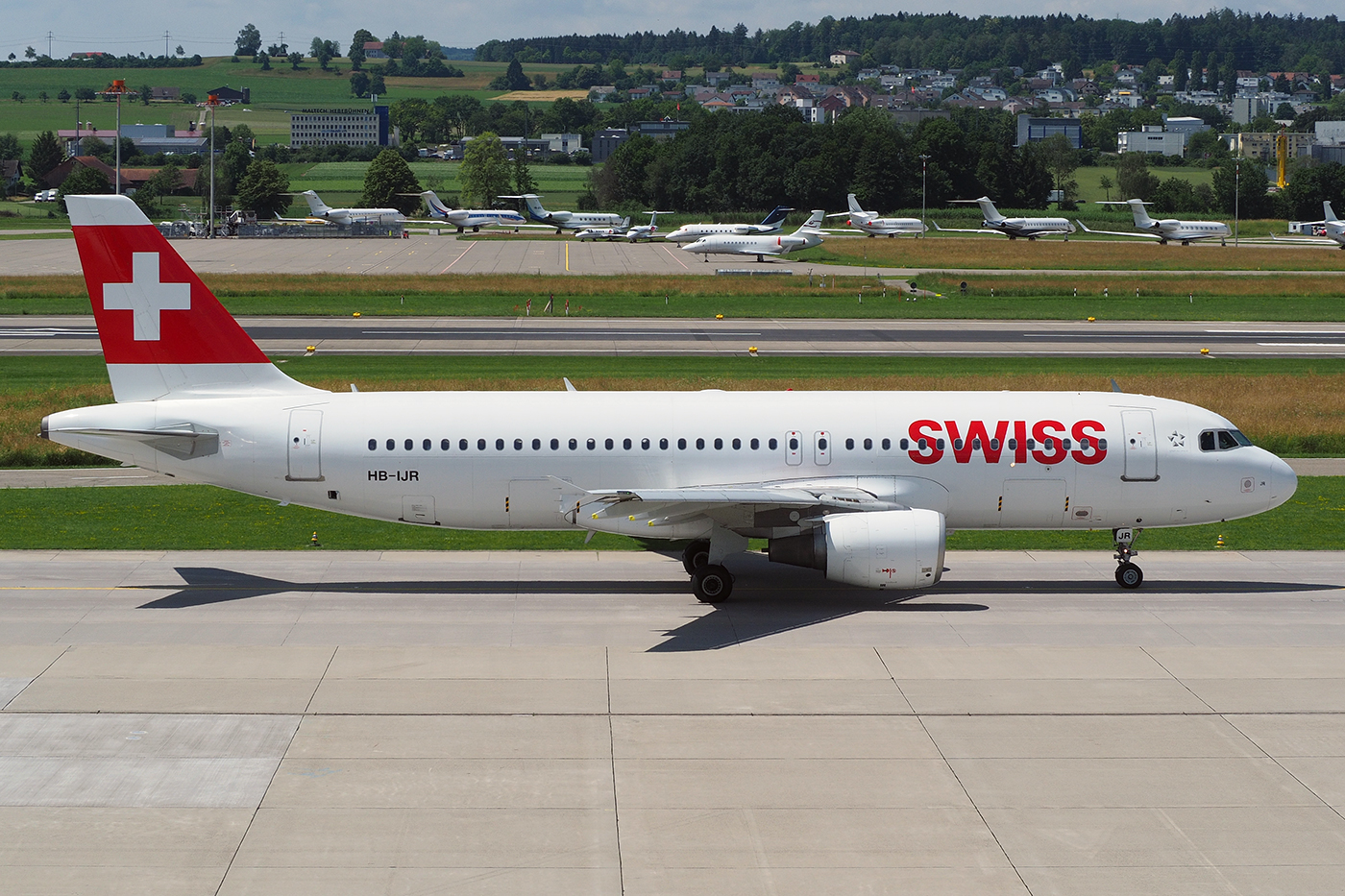 HB-IJR, Swiss, A320
